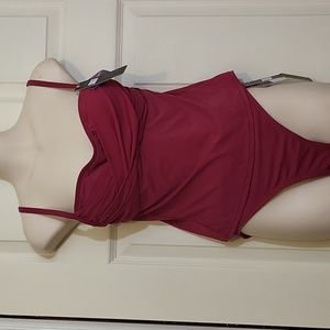 Beach Bay by Excelsior Tankini Color Rouge with removable cups